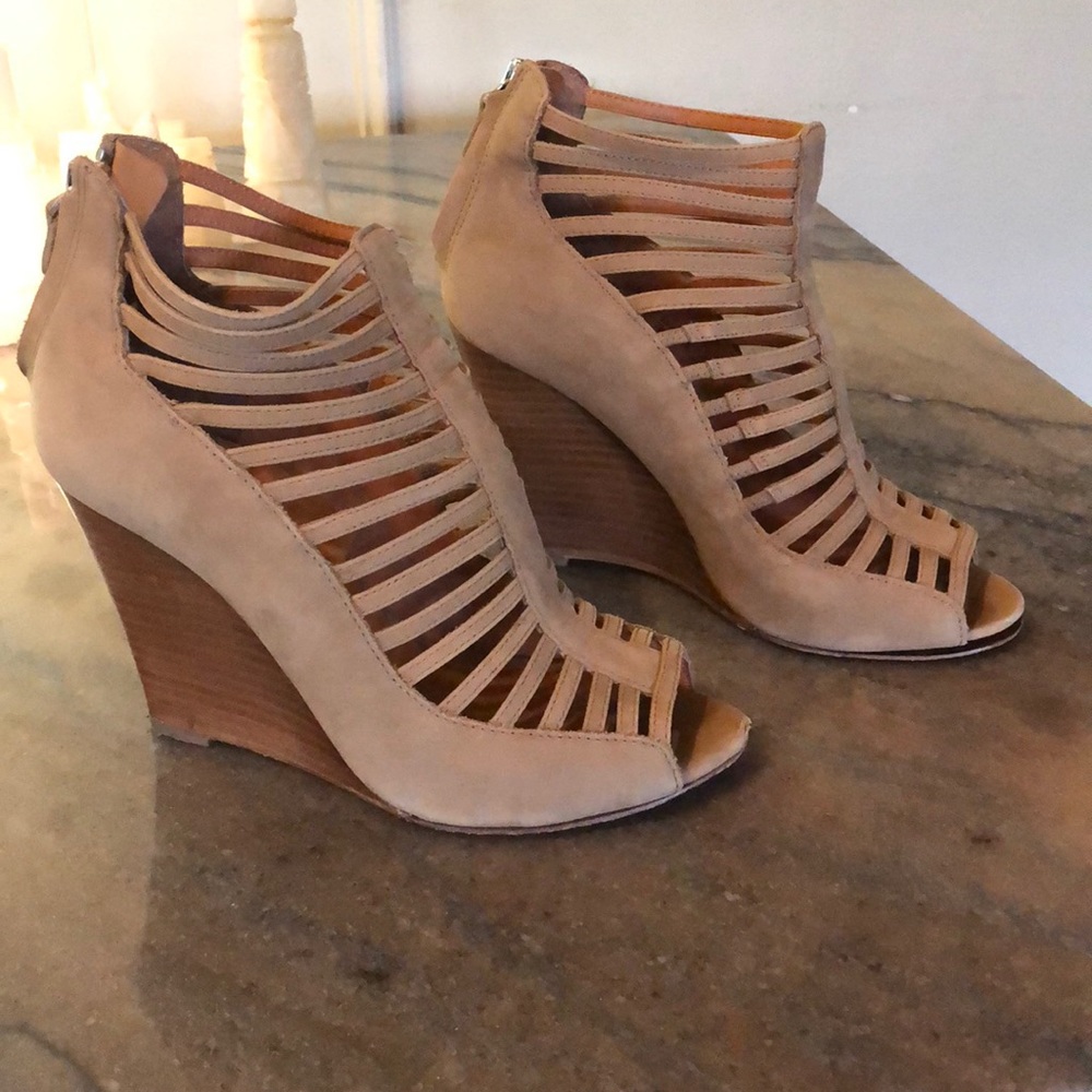 Rebecca Minkoff sz 7 tan suede laced sexy opentoe